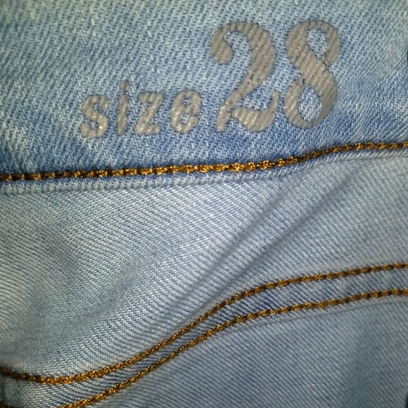 J.Crew Toothpick Cotton Stretch Mid-Rise Jeans. - Picture 11 of 11